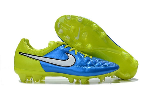 een andere Varen Formulering Nike Football Boots For Men - Tiempo Legend V FG Blue Volt White