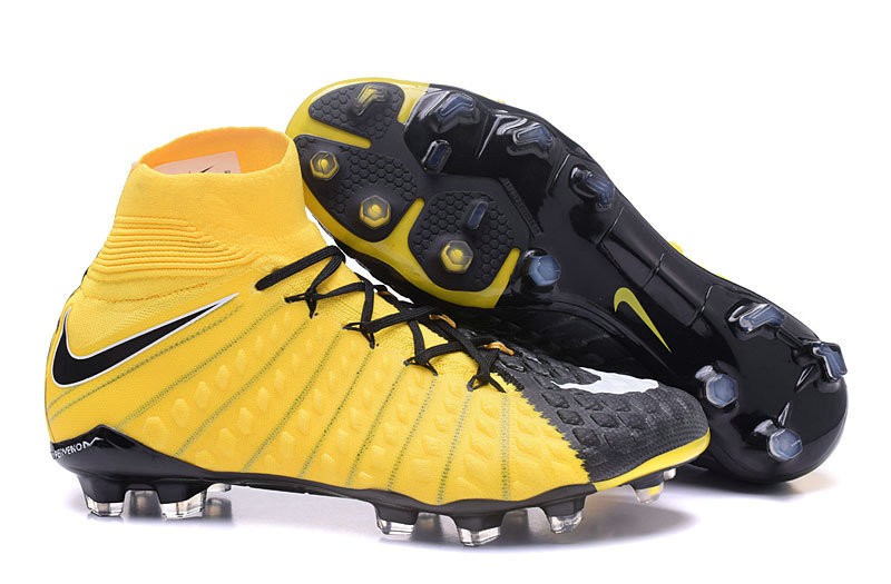nike black and yellow soccer cleats